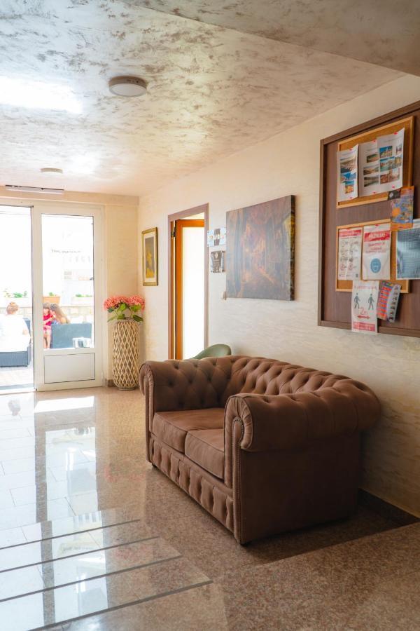 Apartmani "B-Elite" Будва Екстериор снимка