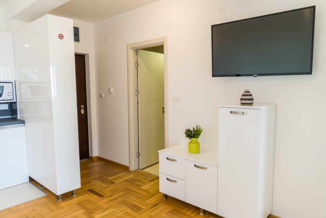 Apartmani "B-Elite" Будва Стая снимка